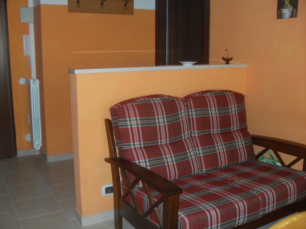 Sempione 72 Bed & Breakfast Pogliano Milanese Стая снимка